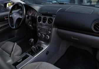 Подержанный автомобиль Mazda 6 Sedan 2005 года (7 фото)