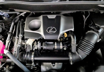 Подержанный автомобиль Lexus RX 2017 года (9 фото)