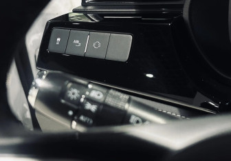 Подержанный автомобиль Omoda S5 2023 года (13 фото)