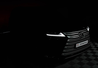Подержанный автомобиль Lexus LX 2023 года (20 фото)