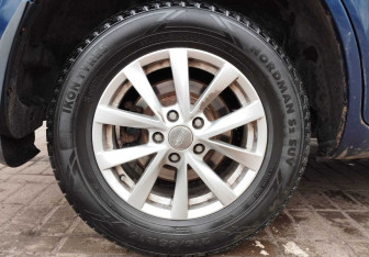 Подержанный автомобиль Lifan X60 2016 года (14 фото)