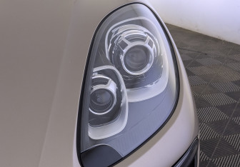 Подержанный автомобиль Porsche Macan 2014 года (11 фото)