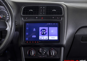 Подержанный автомобиль Volkswagen Polo Sedan 2011 года (14 фото)