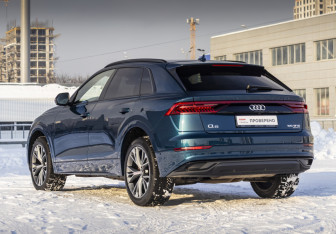 Подержанный автомобиль Audi Q8 2019 года (7 фото)
