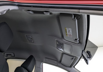 Подержанный автомобиль Toyota Corolla Sedan 2013 года (23 фото)