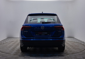 Подержанный автомобиль Volkswagen Tiguan 2019 года (4 фото)