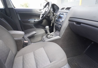 Подержанный автомобиль Skoda Octavia Liftback 2010 года (11 фото)