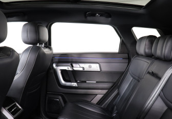 Подержанный автомобиль Jaecoo J7 2025 года (12 фото)