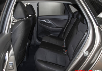 Подержанный автомобиль Hyundai i30 Hatchback 2022 года (10 фото)