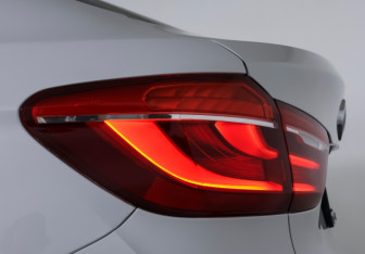 Подержанный автомобиль BMW X6 2018 года (21 фото)