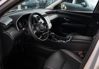 Подержанный автомобиль Hyundai Tucson 2024 года (13 фото)