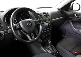 Подержанный автомобиль Skoda Yeti 2015 года (7 фото)