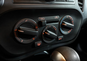 Подержанный автомобиль Nissan Juke 2015 года (26 фото)