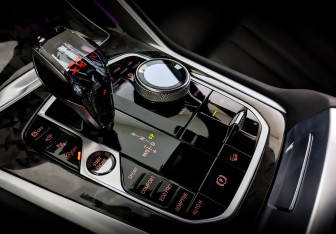 Подержанный автомобиль BMW X6 2020 года (29 фото)