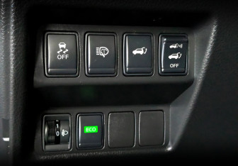 Подержанный автомобиль Nissan X-Trail 2015 года (27 фото)