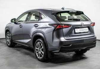 Подержанный автомобиль Lexus NX 2017 года (7 фото)