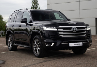 Подержанный автомобиль Toyota Land Cruiser Suv 2023 года (3 фото)
