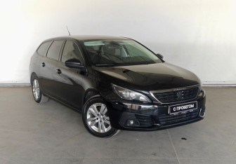 Подержанный автомобиль Peugeot 308 Wagon 2019 года (3 фото)