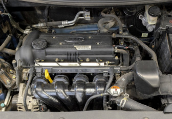 Подержанный автомобиль Kia Rio Sedan 2016 года (9 фото)