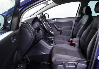 Подержанный автомобиль Volkswagen Golf Plus 2010 года (15 фото)