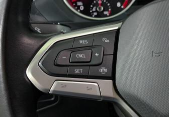 Подержанный автомобиль Volkswagen Tiguan 2021 года (26 фото)