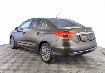 Подержанный автомобиль Citroen C4 Sedan 2016 года (7 фото)