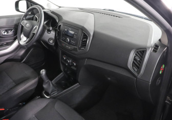 Подержанный автомобиль LADA (ВАЗ) XRAY 2021 года (10 фото)