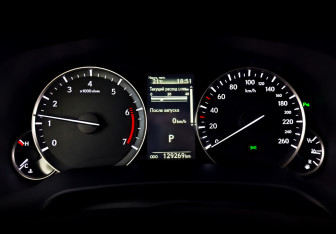 Подержанный автомобиль Lexus RX 2019 года (13 фото)