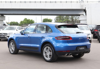Подержанный автомобиль Porsche Macan 2015 года (7 фото)