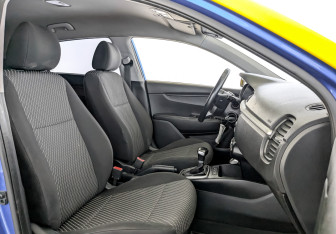 Подержанный автомобиль Kia Rio Hatchback 2020 года (23 фото)