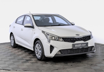 Подержанный автомобиль Kia Rio Sedan 2021 года (3 фото)