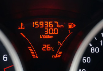 Подержанный автомобиль Nissan Juke 2014 года (15 фото)