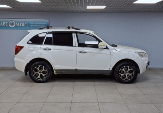 Подержанный автомобиль Lifan X60 2016 года (4 фото)