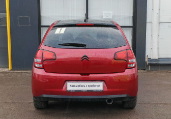 Подержанный автомобиль Citroen C3 Hatchback 2010 года (6 фото)