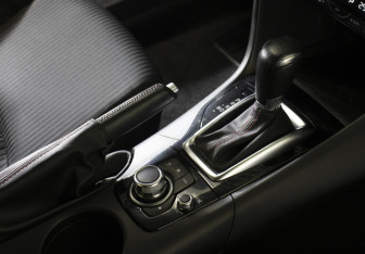 Подержанный автомобиль Mazda 3 Sedan 2016 года (15 фото)