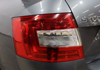 Подержанный автомобиль Skoda Octavia Liftback 2014 года (20 фото)