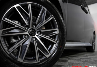 Подержанный автомобиль GAC M8 2025 года (27 фото)