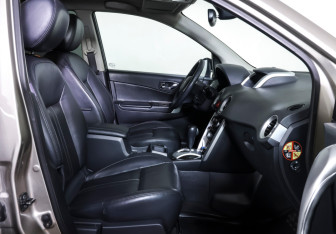 Подержанный автомобиль Renault Koleos 2010 года (10 фото)