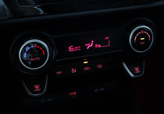 Подержанный автомобиль Kia Rio Sedan 2020 года (14 фото)