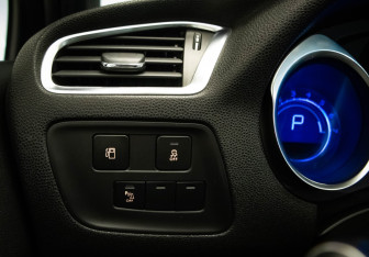 Подержанный автомобиль Citroen DS4 2014 года (12 фото)