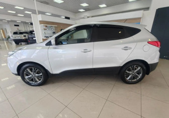 Подержанный автомобиль Hyundai ix35 2014 года (8 фото)