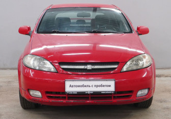 Подержанный автомобиль Chevrolet Lacetti Hatchback 2008 года (2 фото)