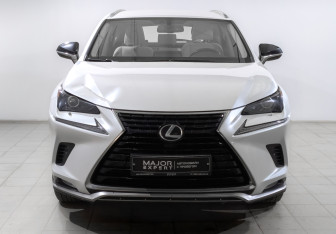 Подержанный автомобиль Lexus NX 2021 года (2 фото)