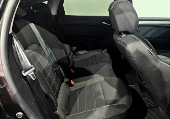 Подержанный автомобиль Renault Arkana 2019 года (17 фото)