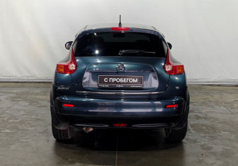 Подержанный автомобиль Nissan Juke 2012 года (5 фото)