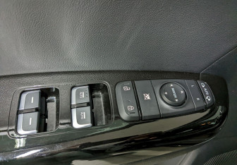 Подержанный автомобиль Kia Sportage 2021 года (12 фото)