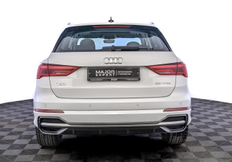 Подержанный автомобиль Audi Q3 2023 года (6 фото)