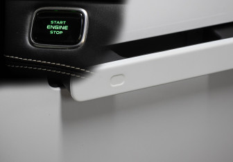 Подержанный автомобиль Changan UNI-K 2023 года (22 фото)