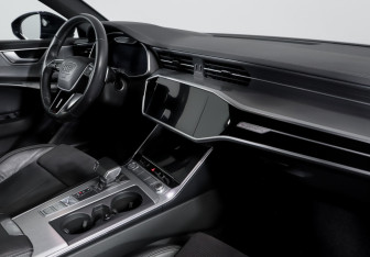 Подержанный автомобиль Audi A6 Sedan 2020 года (9 фото)