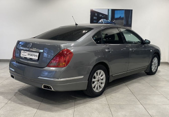 Подержанный автомобиль Nissan Teana 2007 года (5 фото)